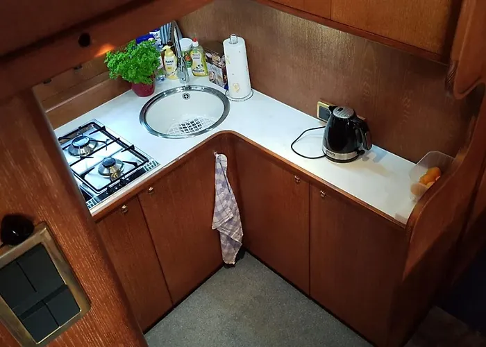 Båthotell Auszeit Auf Der Neptunus Motoryacht Brandenburg (Brandenburg an der Havel)